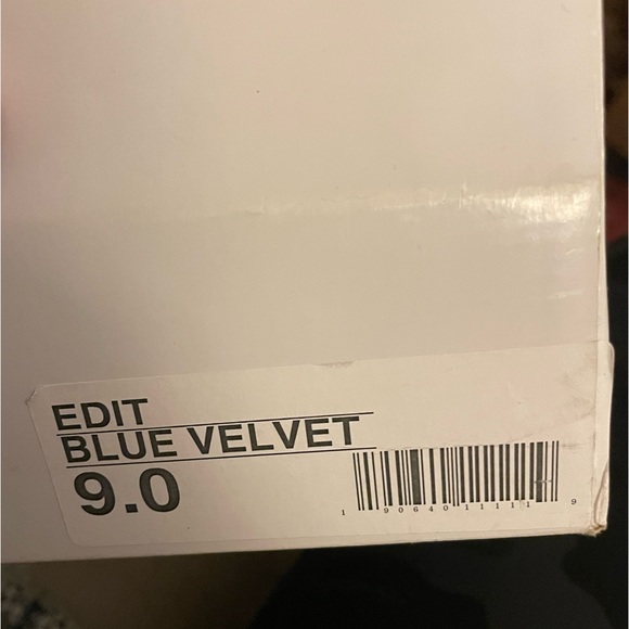 🌟🌟 Steve Madden Edit Royal Blue Navy Velvet Booties Size 9 - Picture 5 of 5